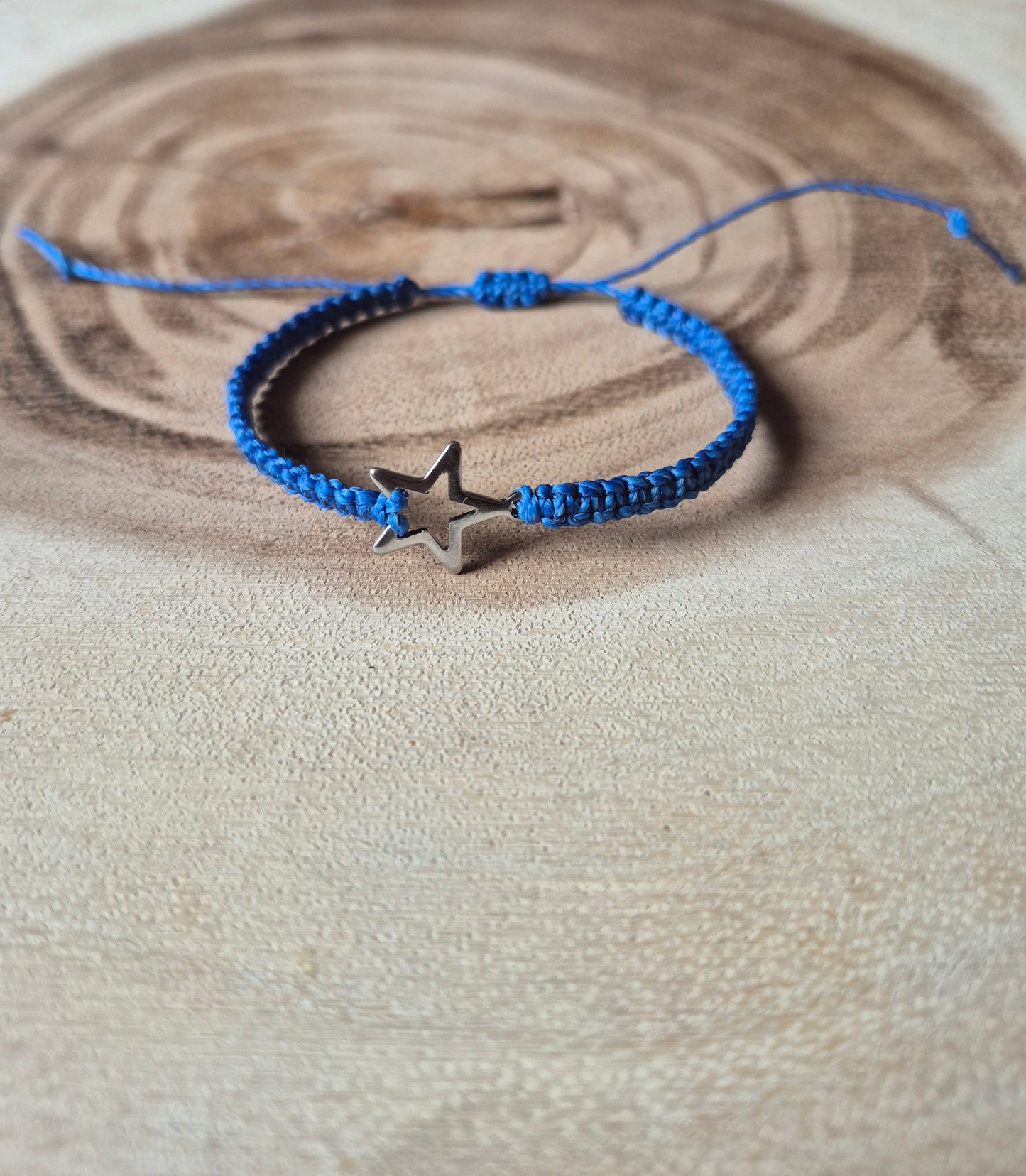 Armband in blau mit Stern
