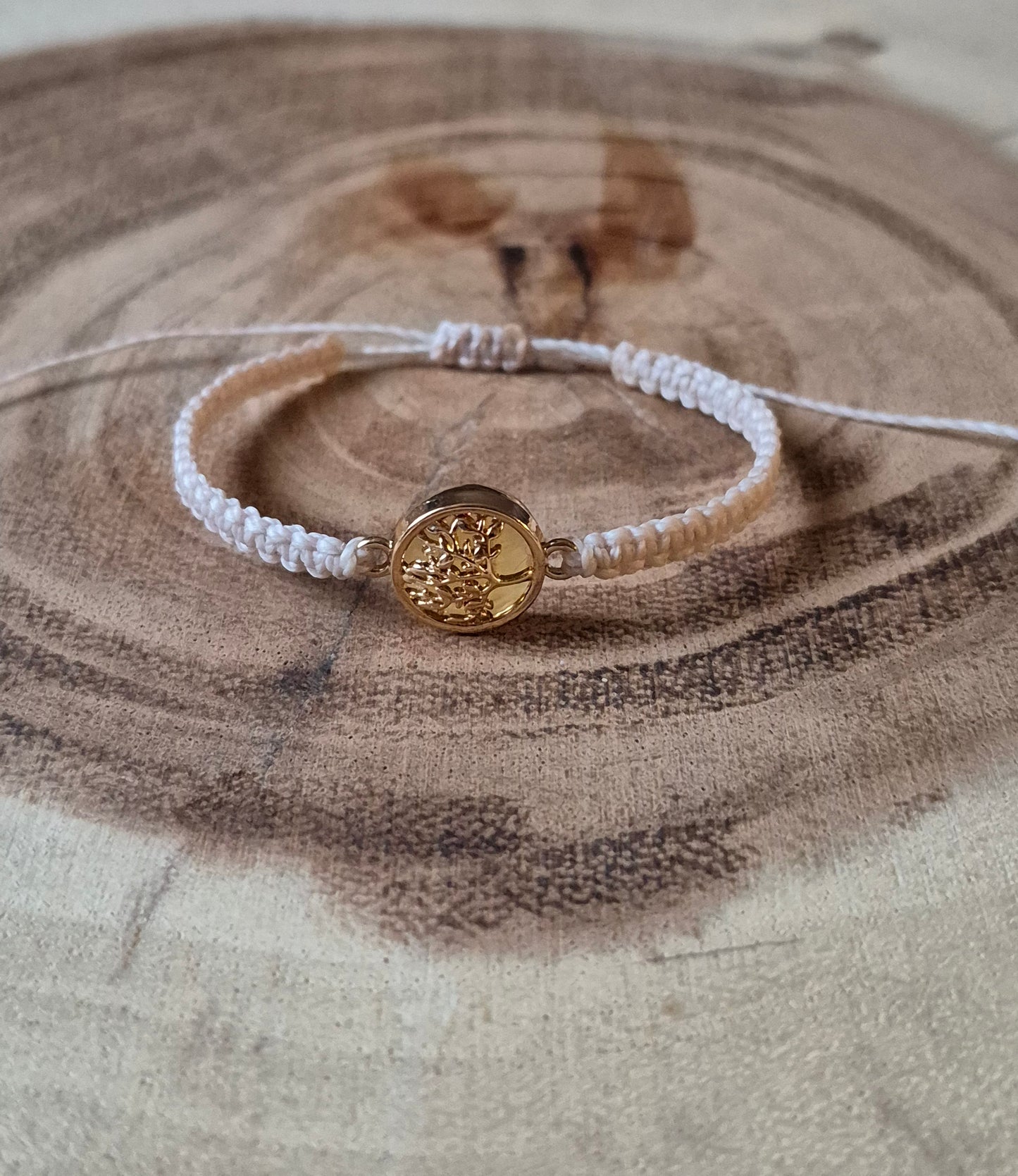Armband in beige mit Lebensbaum