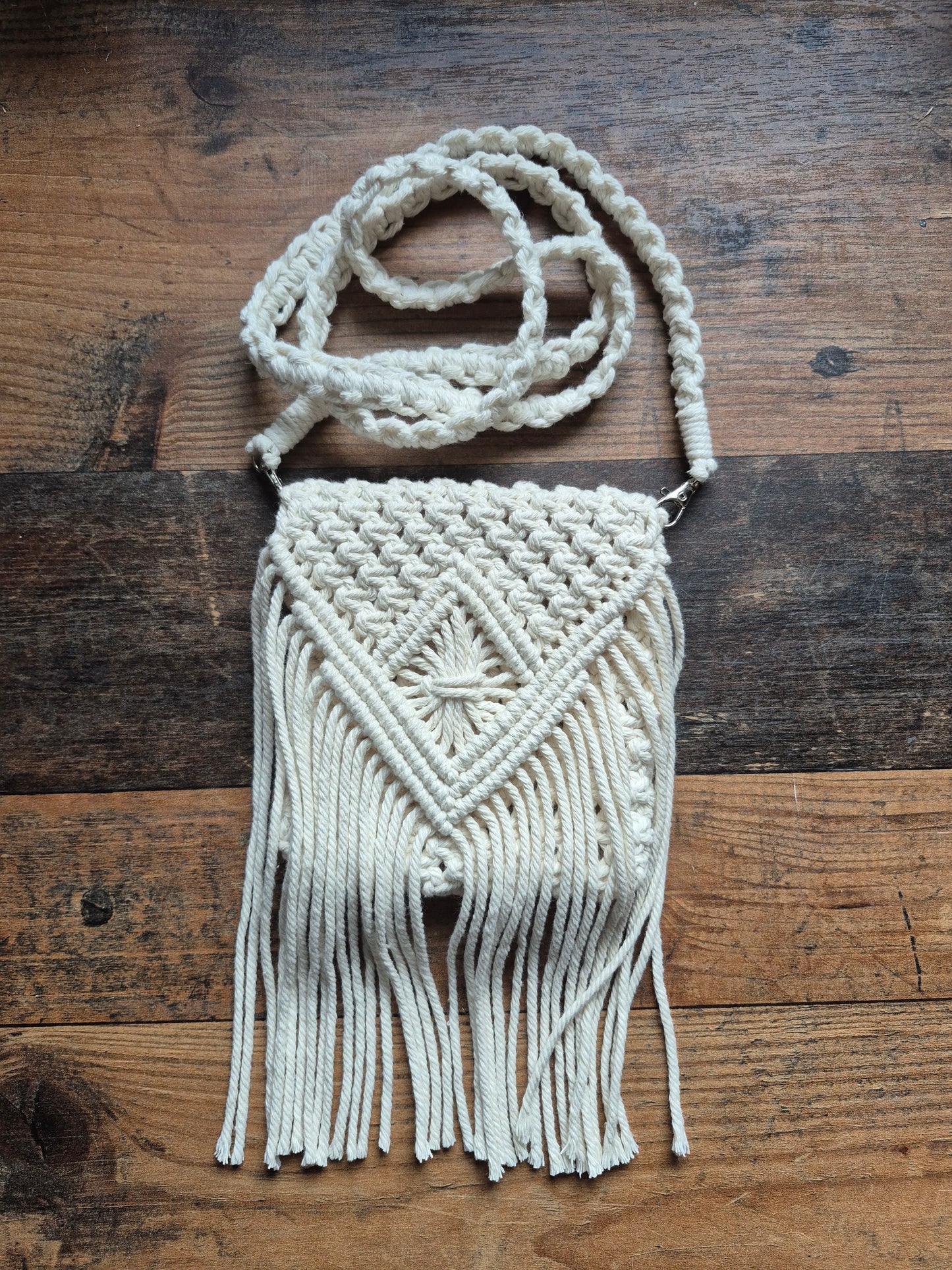 Handtasche im Boho Stil in beige
