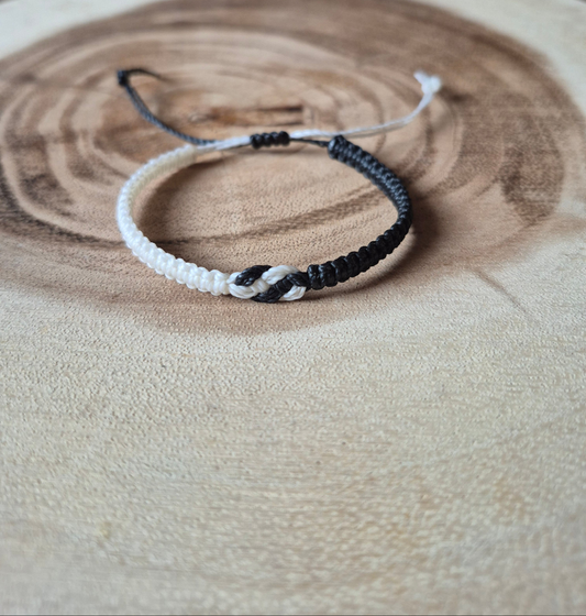 Yin und Yang Armband in schwarz/weiß