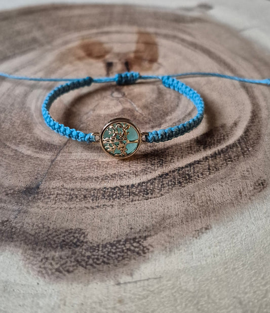 Armband in hellblau mit Lebensbaum Anhänger
