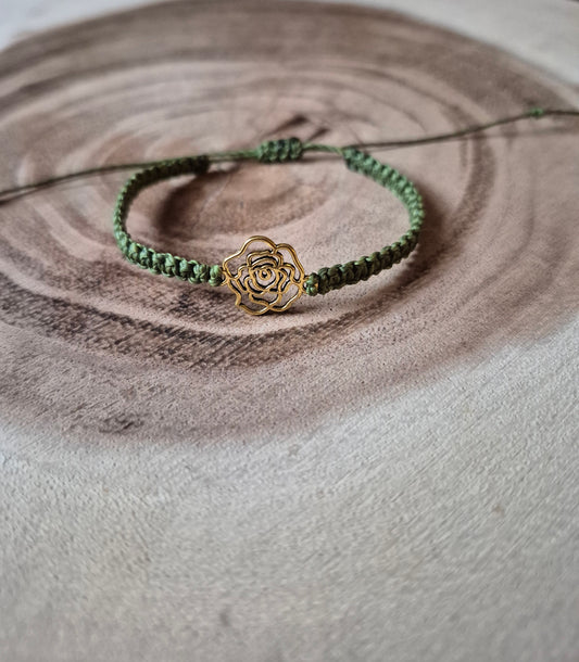Armband in grün mit Rose